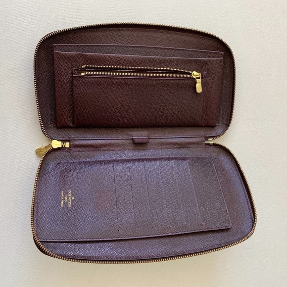 Louis Vuitton Taiga Atoll Brown Travel Organizer - Picture 6 of 12